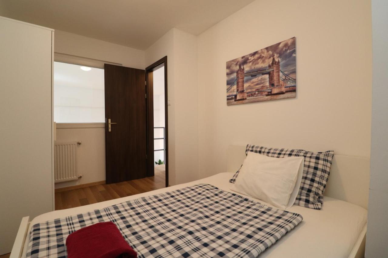 New Guest House A In Kiraly Street 106 ブダペスト エクステリア 写真