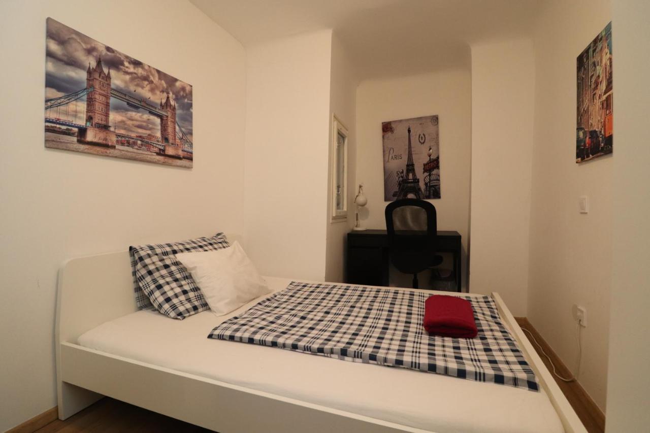 New Guest House A In Kiraly Street 106 ブダペスト エクステリア 写真